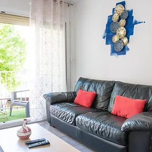 https://lescale-2-chambres-balcon-5-min-des-plages.fr-provencehotel.com