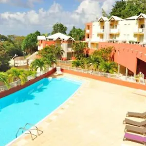 https://appartement-vue-mer-residence-avec-piscine-a-tartane.comcaribbean.com